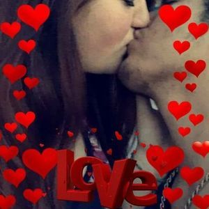 Meet your Posher, Abiel